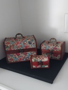 Floral Embellished Decorative Storage Chests - Set of 3